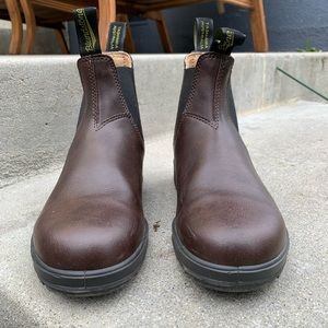 Blundstone Chelsea boot